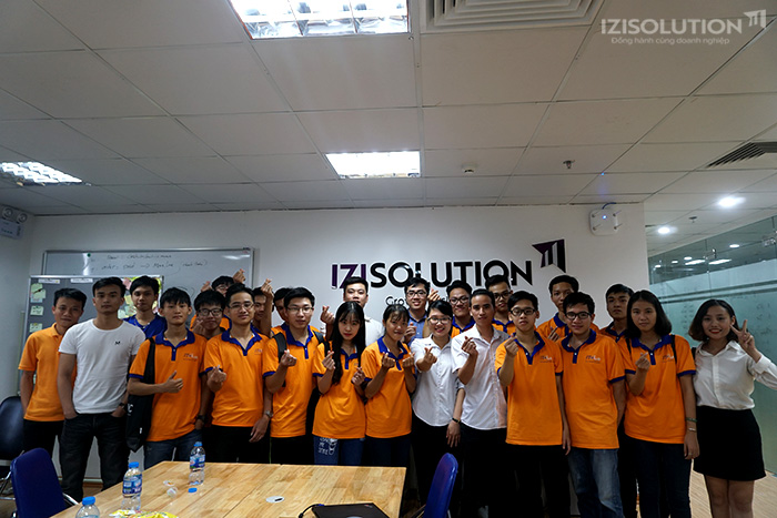 Tân học viên ITPlus tham quan doanh nghiệp IZISolution 05