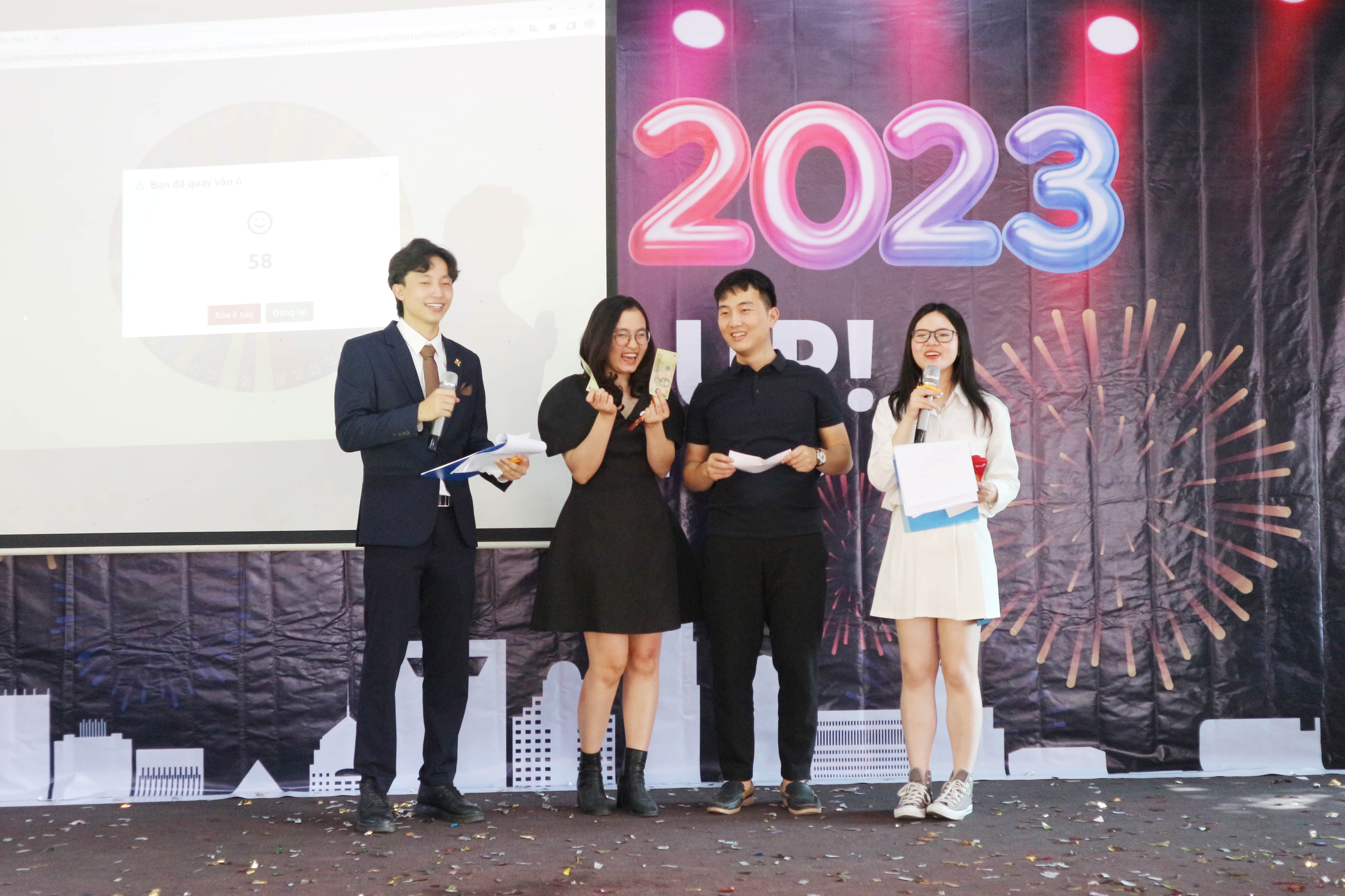 Year End Party 2022: SPEED UP - Tăng tốc thành công 15